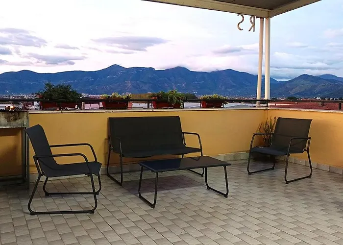 Palazzo Di Donna Strategic Appartments To Amalfi Coast, Pompei, Napoli With Panoramic Terraces And Private Parking