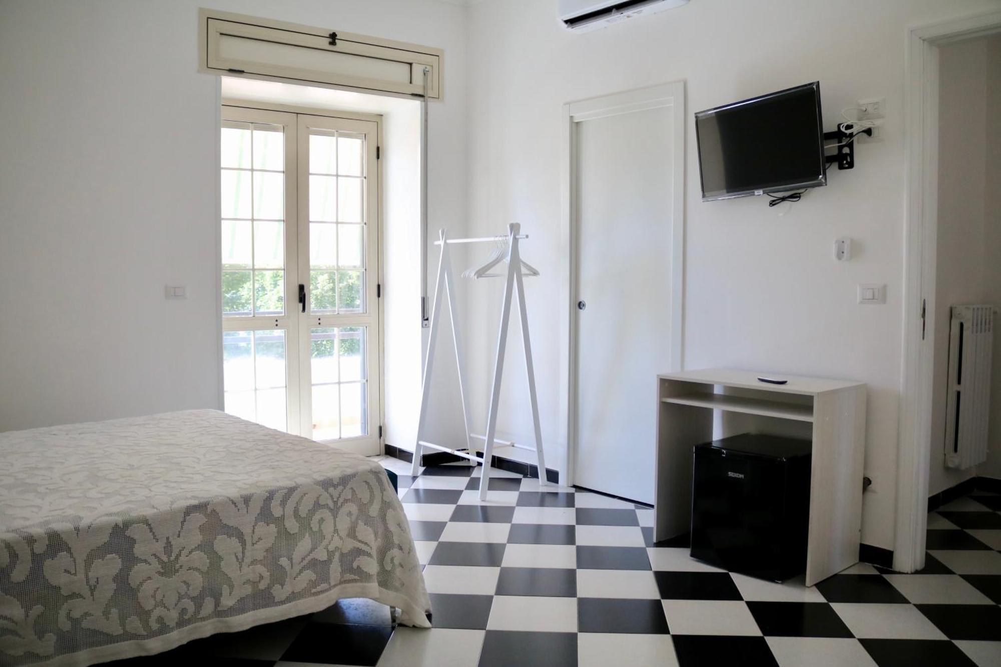 Palazzo Di Donna Strategic Appartments To Amalfi Coast, Pompei, Napoli With Panoramic Terraces And Private Parking *