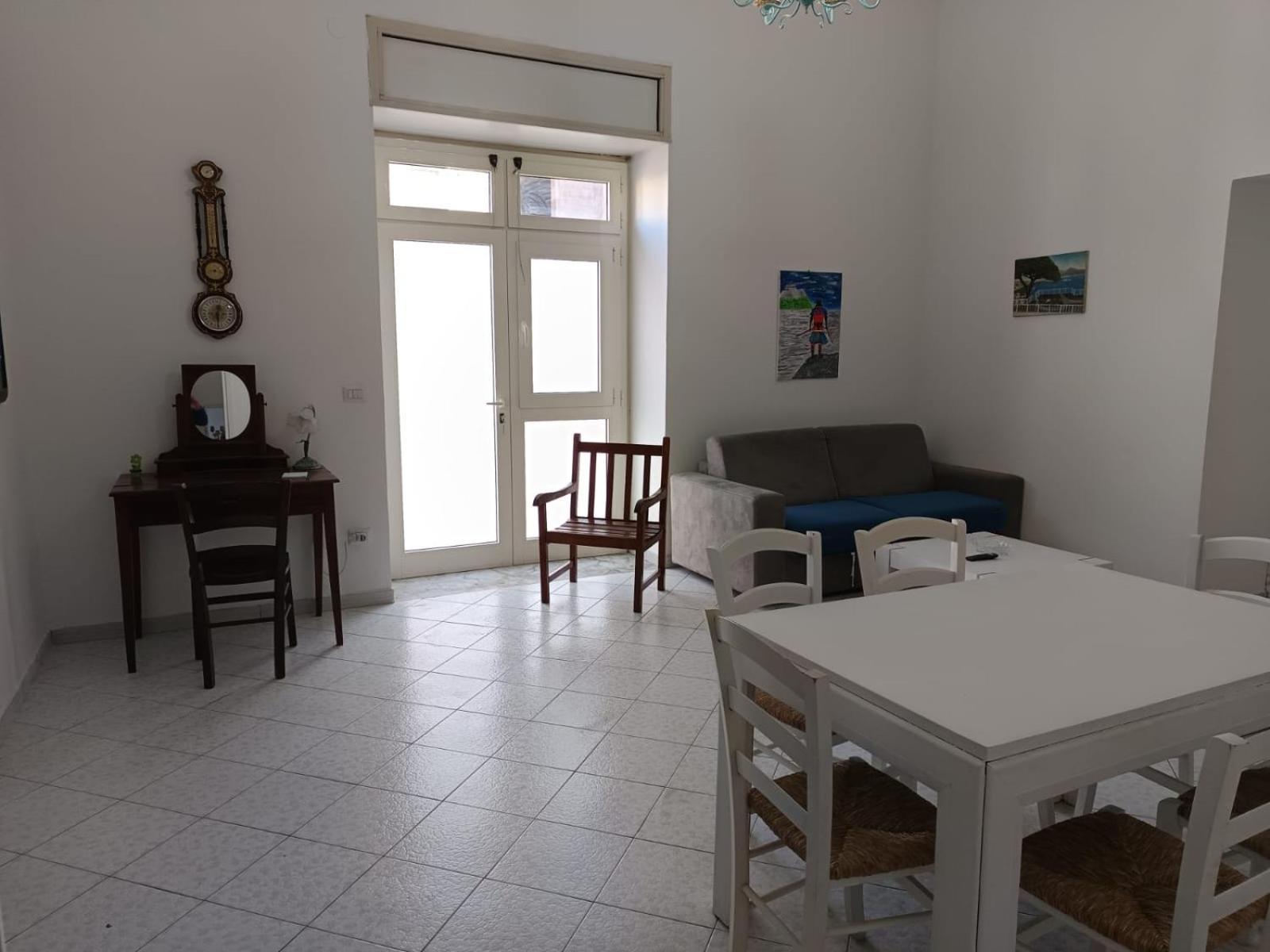 Palazzo Di Donna Strategic Appartments To Amalfi Coast, Pompei, Napoli With Panoramic Terraces And Private Parking Holiday home *