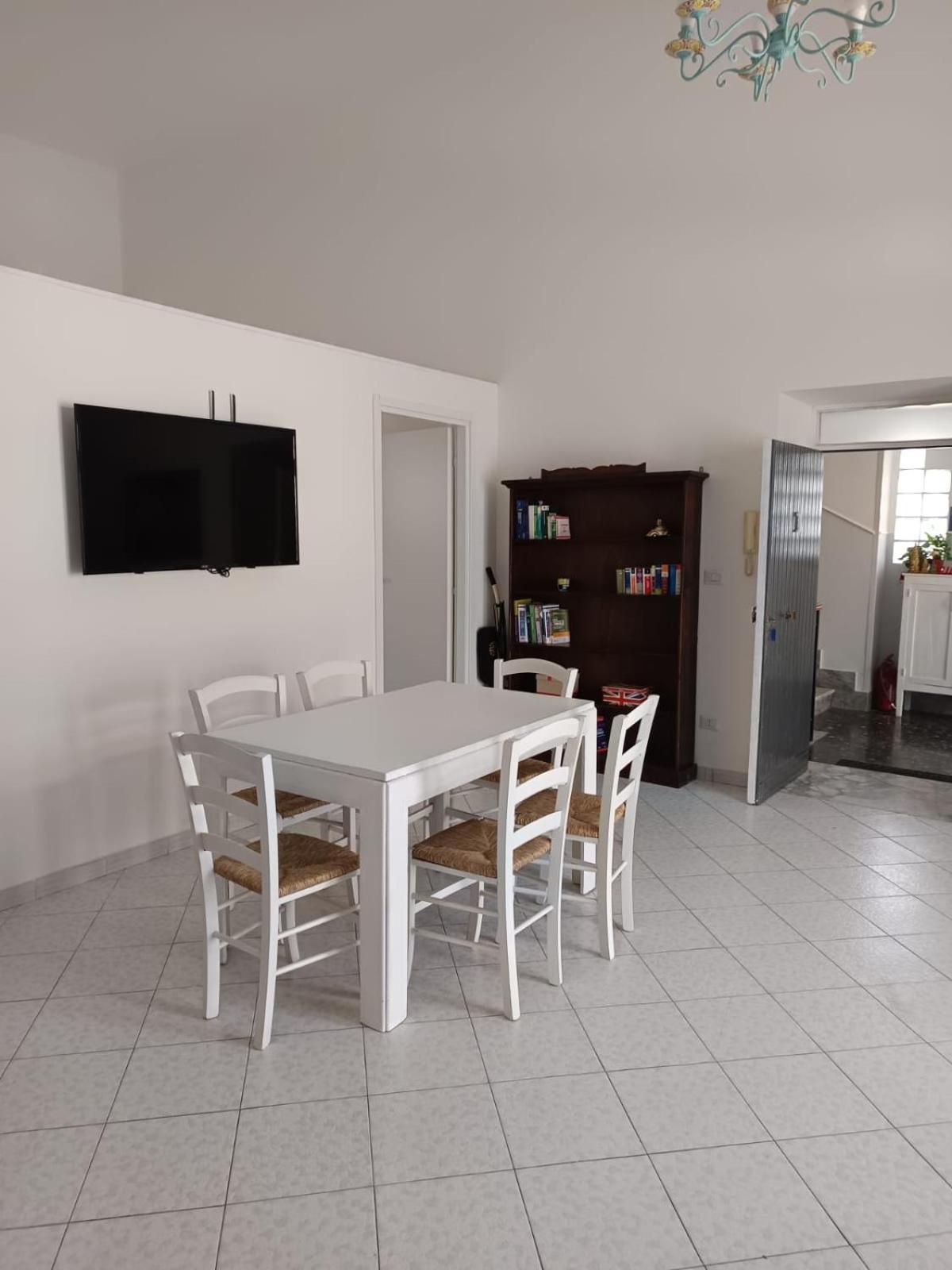 Palazzo Di Donna Strategic Appartments To Amalfi Coast, Pompei, Napoli With Panoramic Terraces And Private Parking Holiday home *